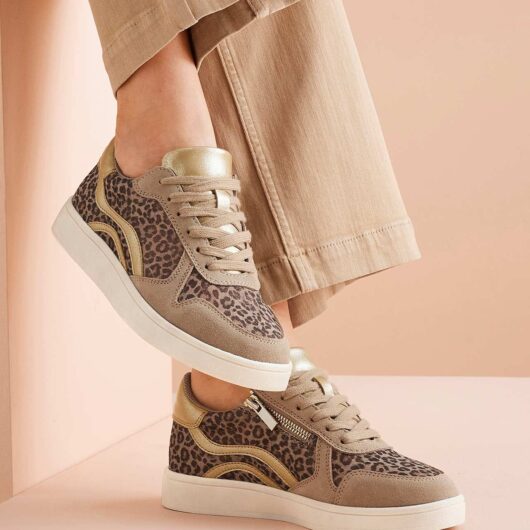 Damart Amortyl water-repellent Zip and Lace Trainers